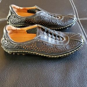 PIKOLINOS Dark Brown Perforated Flats